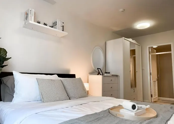 Exclusive Modern - Ultra Fast Wifi - Thong Lo Apartment *